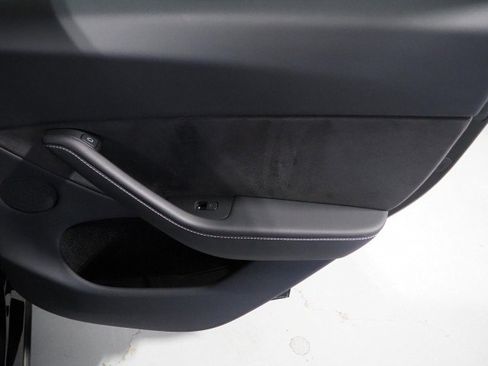 Used 2023 Tesla Model Y Long Range AWD/4WD image 60