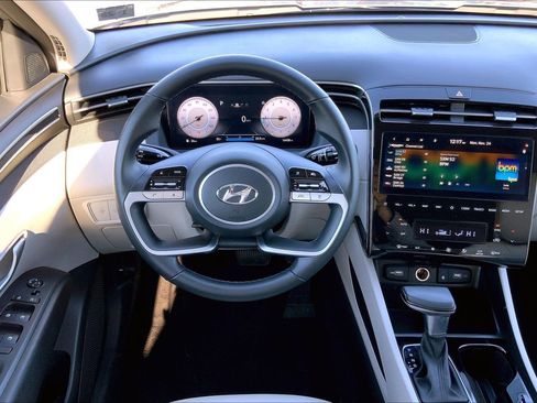 Used 2024 Hyundai Tucson SEL w/ Convenience Package image 5