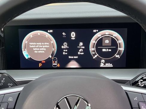 New 2026 Volkswagen Tiguan SE R-Line FWD image 17