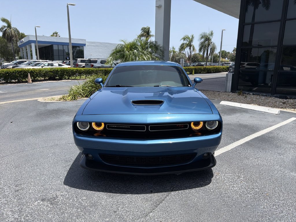 Used 2022 Dodge Challenger R/T RWD image 3