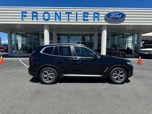 Used 2023 BMW X3 xDrive30i AWD/4WD image 1