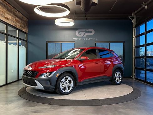 Used 2022 Hyundai Kona SEL AWD/4WD image 7
