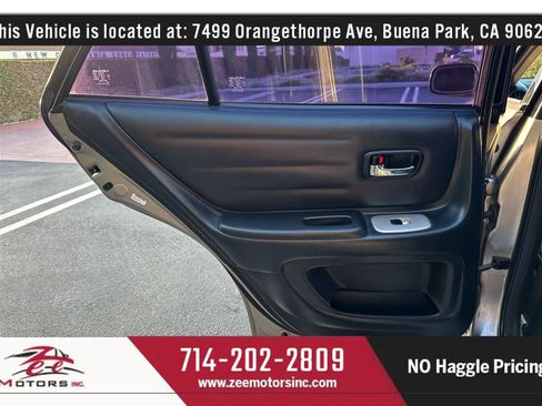 Used 2004 Lexus IS 300 image 41