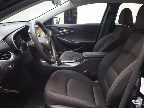 Used 2023 Chevrolet Malibu LT FWD image 16