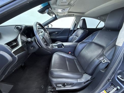 Used 2019 Lexus ES 350 Ultra Luxury image 11