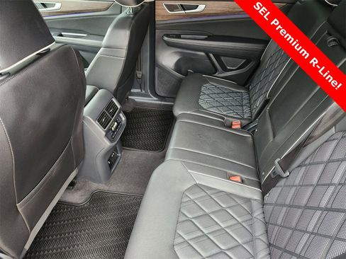 Used 2025 Volkswagen Atlas SEL Premium R-Line image 29