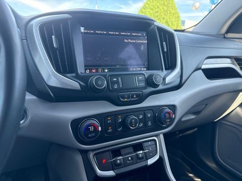 Used 2023 GMC Terrain SLT FWD image 11