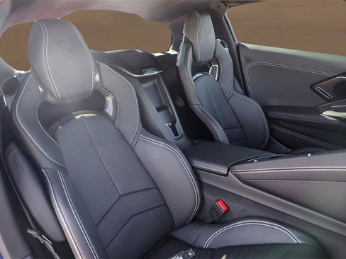 Used 2025 Chevrolet Corvette Z06 w/ Stealth Interior Trim Package image 27