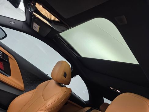 Used 2023 BMW 230i Coupe w/ M Sport Package RWD image 12