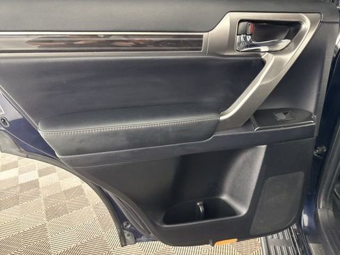 Used 2023 Lexus GX 460 Premium w/ Premium Package image 20