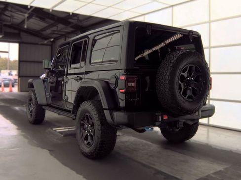 Used 2023 Jeep Wrangler Unlimited Rubicon 4xe AWD/4WD image 12