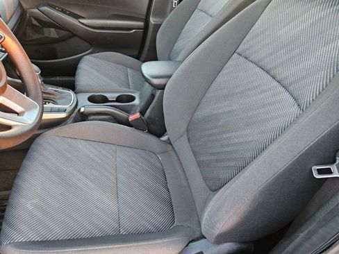 Used 2021 Kia Seltos LX image 9