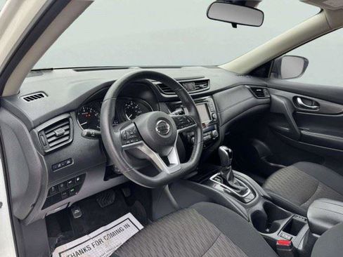 Used 2019 Nissan Rogue SV FWD image 23