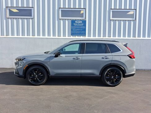 Used 2024 Honda CR-V Sport Touring image 2