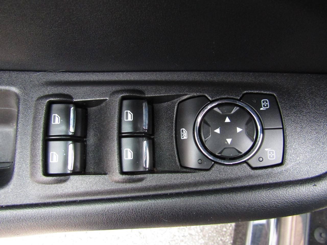 Used 2021 Ford Edge SEL w/ Convenience Package AWD/4WD image 12