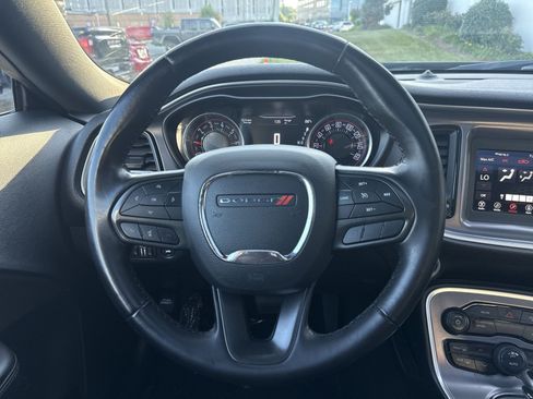 Used 2021 Dodge Challenger SXT RWD image 16