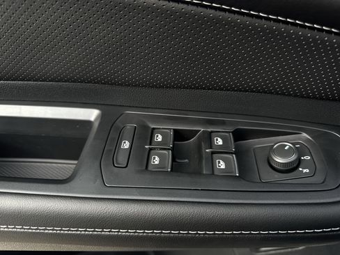 New 2026 Volkswagen Atlas Cross Sport SEL R-Line image 24