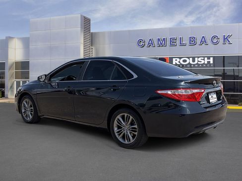 Used 2016 Toyota Camry SE w/ Protection Package (Q2) FWD image 3