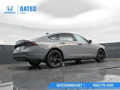 New 2025 Honda Accord SE image 30