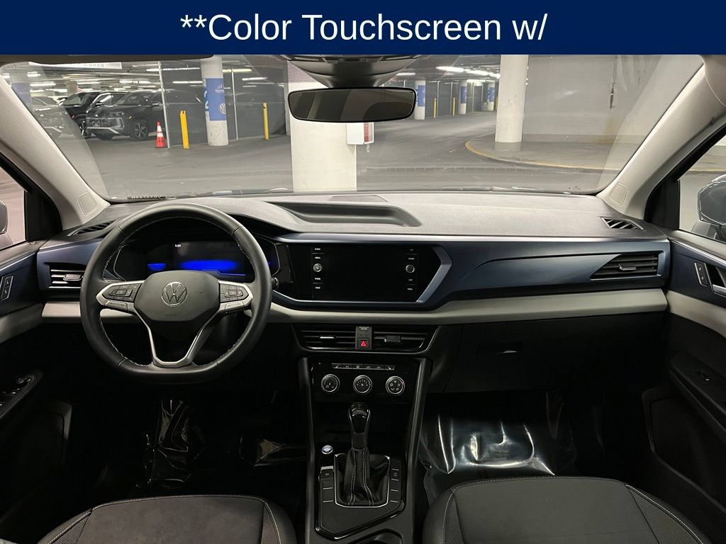 Used 2023 Volkswagen Taos SE w/ Panoramic Sunroof Package FWD image 7