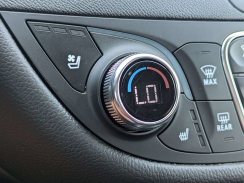 Used 2024 Chevrolet Malibu LT FWD image 22