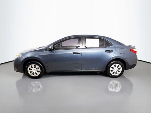 Used 2015 Toyota Corolla LE FWD image 4