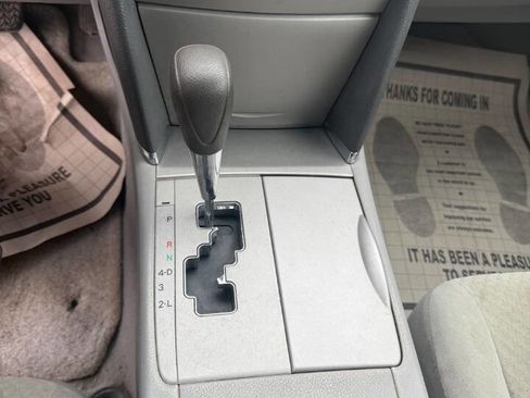 Used 2009 Toyota Camry LE image 9