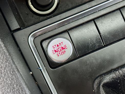 Used 2017 Volkswagen Jetta SE image 21