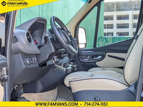 Used 2019 Mercedes-Benz Sprinter 170 Cargo image 29