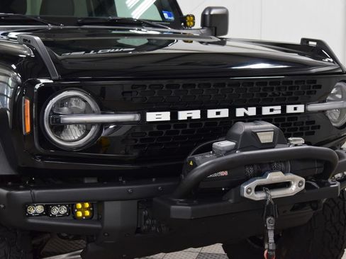 Used 2024 Ford Bronco Everglades AWD/4WD image 11