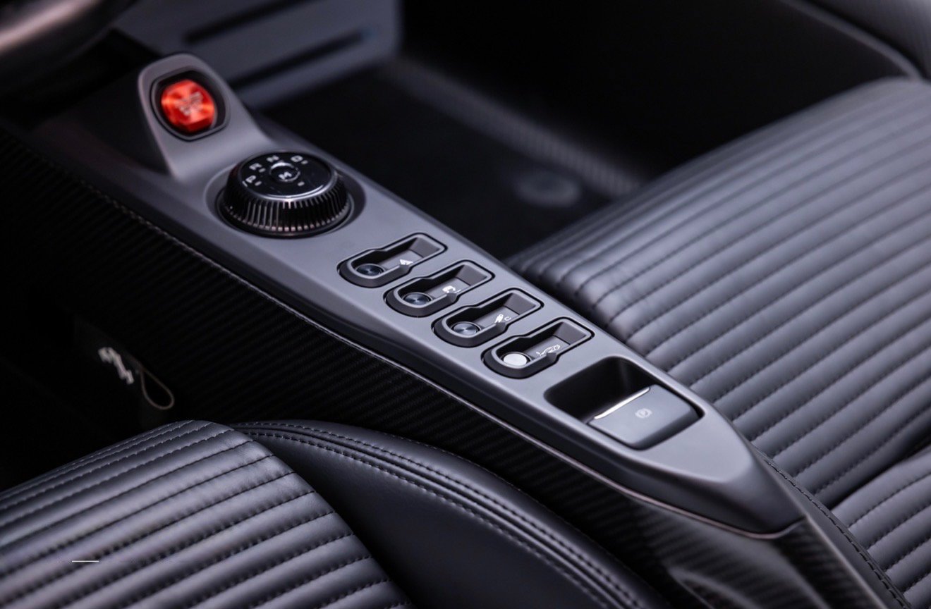 Used 2019 Ford GT RWD image 33