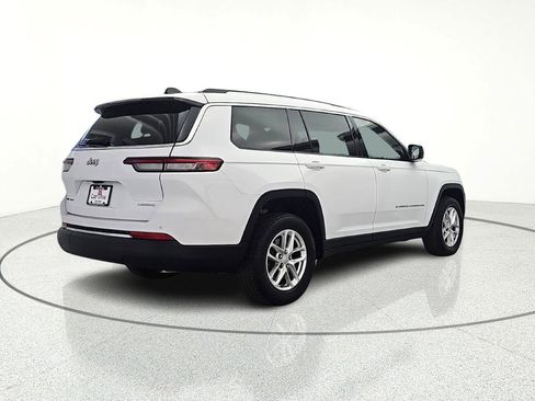 Used 2022 Jeep Grand Cherokee L Laredo w/ Luxury Tech Group I image 9