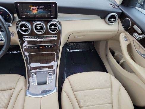 Certified 2022 Mercedes-Benz GLC 300 image 14