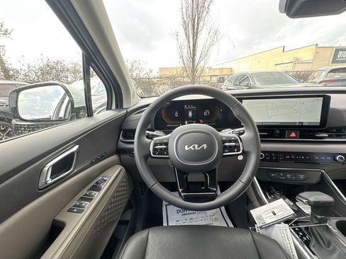 New 2026 Kia Carnival EX image 14