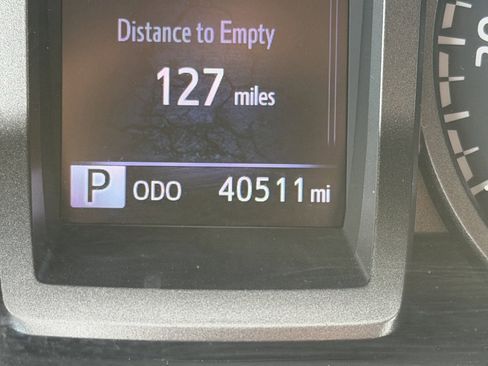 Certified 2023 Toyota Tacoma TRD Off-Road w/ Technology Package image 14