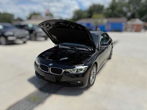 Used 2018 BMW 330i Sedan RWD image 5