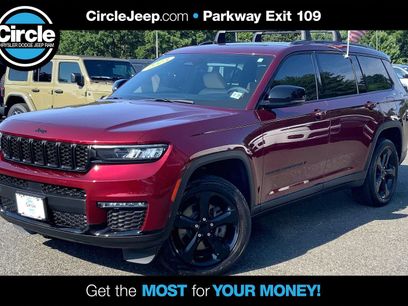 Certified 2023 Jeep Grand Cherokee L Limited w/ Black Appearance Package