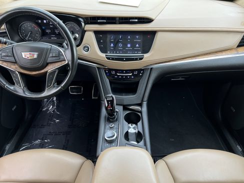 Used 2021 Cadillac XT5 Sportv w/ Platinum Package AWD/4WD image 34