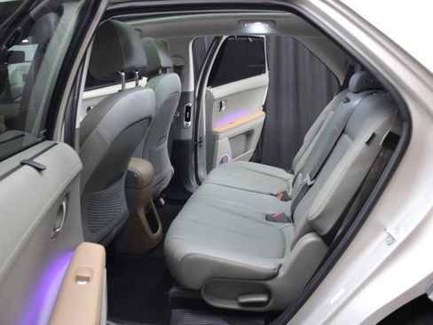 Used 2024 Hyundai Ioniq 5 Limited image 11