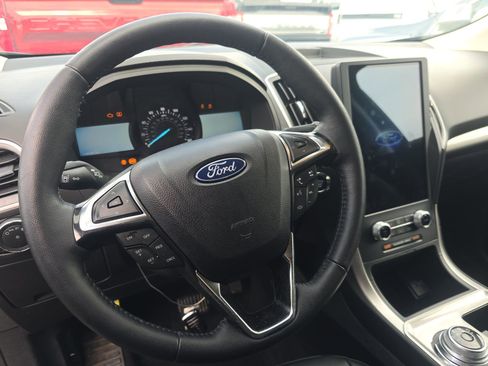 Used 2024 Ford Edge SEL w/ Convenience Package AWD/4WD image 9
