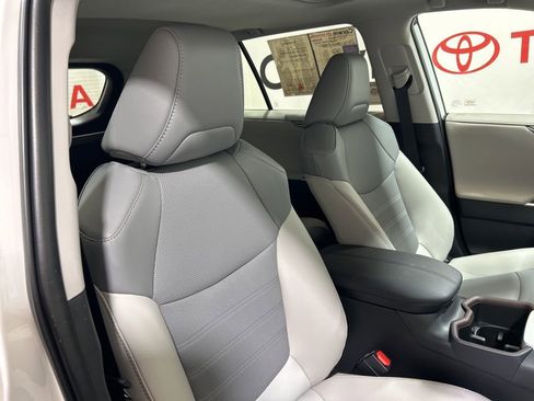 Used 2025 Toyota RAV4 Limited w/ Advanced Technology Package AWD/4WD image 12