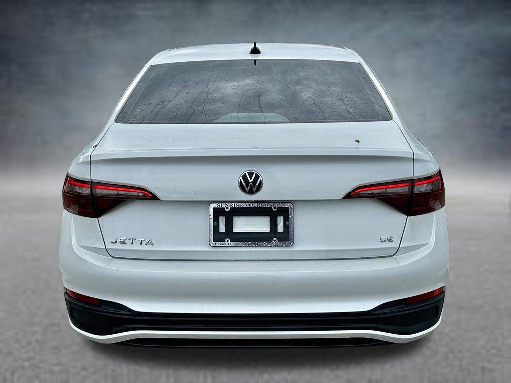 Certified 2024 Volkswagen Jetta SE FWD image 6