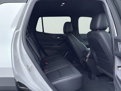 New 2026 Chevrolet Equinox LT w/ Convenience Package II FWD image 13