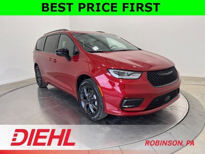 New 2026 Chrysler Pacifica Limited