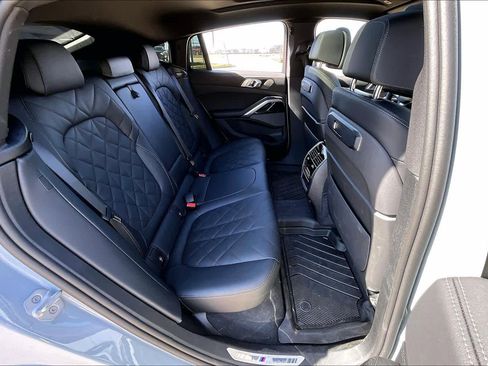 Used 2025 BMW X6 xDrive40i w/ Climate Comfort Package image 18