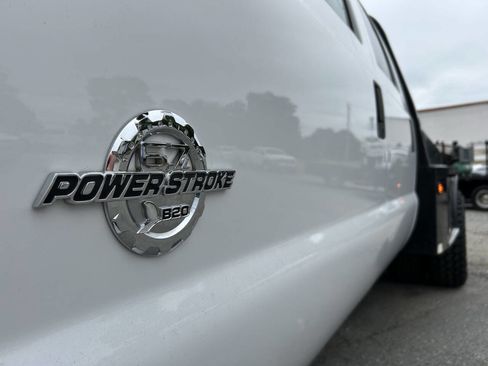 Used 2015 Ford F350 XL w/ Power Equipment Group AWD/4WD image 14