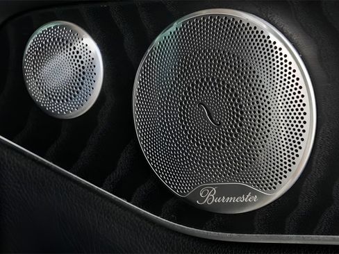 Used 2018 Mercedes-Benz GLC 300 4MATIC image 54