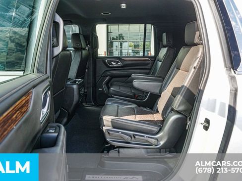 Used 2022 Chevrolet Suburban High Country image 21