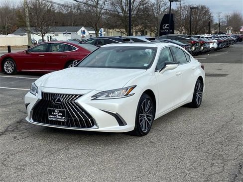 Used 2023 Lexus ES 350 w/ Premium Package image 8