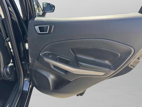 Used 2020 Ford EcoSport Titanium image 18